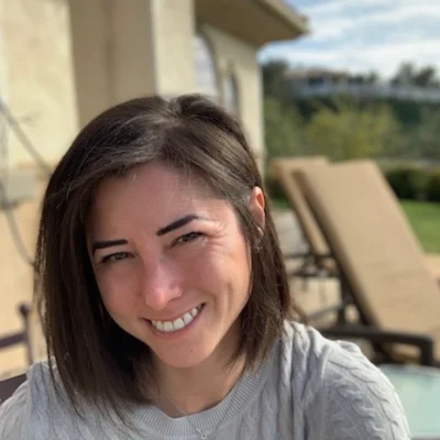 Screw being unhappy podcast guest. Zuzana Mukumayi, productivity and habit change coaching